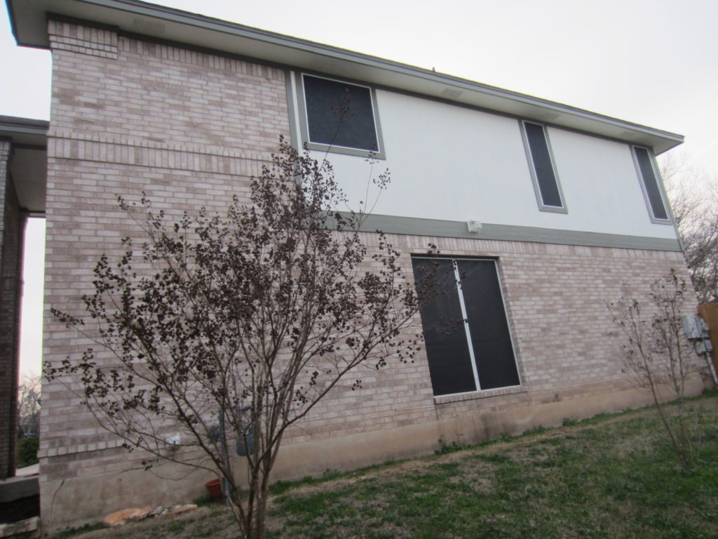 Right side of this solar window screens Round Rock Texas installation where we used our 90% solar screen fabric for.